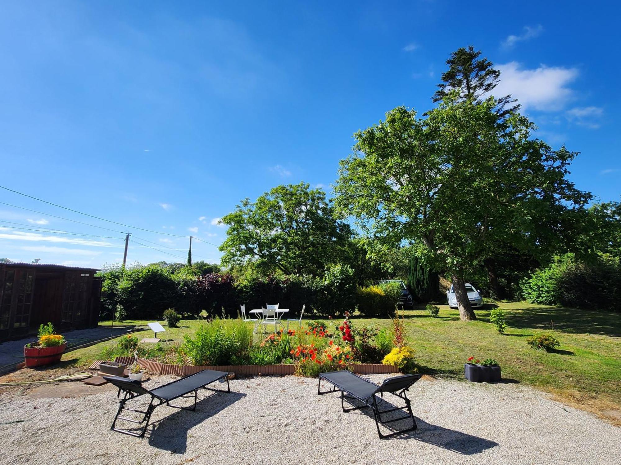 Maison Au Calme, Idealement Situee Au Centre Du Cotentin Villa Le Dézert Exterior foto